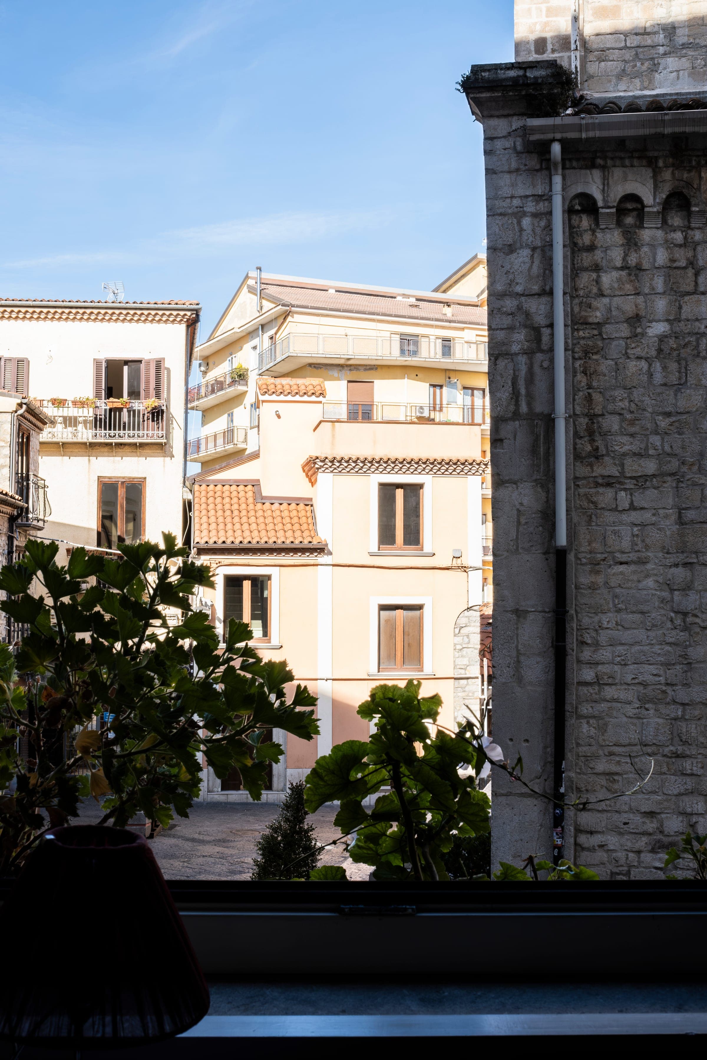 Stanza di Gerardina — veduta sulla piazza