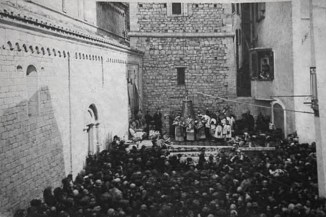 Potenza, piazza San Michele Arcangelo — prima metà del Novecento